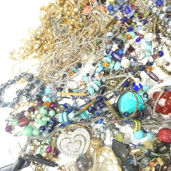 Jewelry Mixed Lot Crafts Reuse Scrap Junk Repair Wear Vintage to Now 3.5lbs - Picture 6 of 15